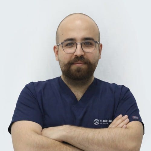 Sakarya Diş Hekimi Dt. Yusuf İslam Köroğlu Profil Fotoğrafı - Elbirlik Diş