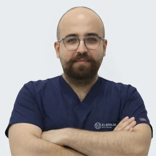 Sakarya Diş Hekimi Dt. Yusuf İslam Köroğlu Profil Fotoğrafı - Elbirlik Diş